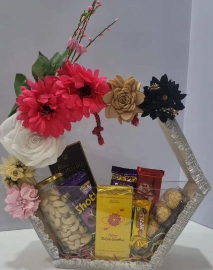 The Festive Gourmet & Nut Hamper