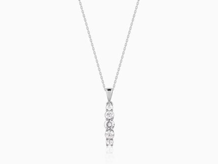 Silver Stunner Shine Pendant With Link Chain