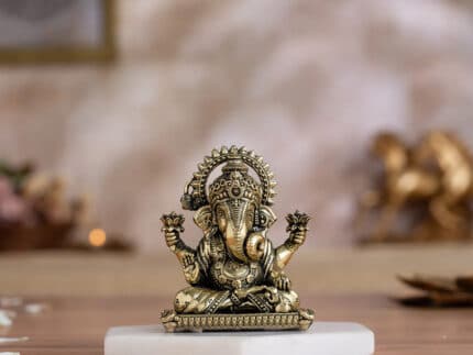 Brass Dagdusheth Ganpati Murti (3 Inch)