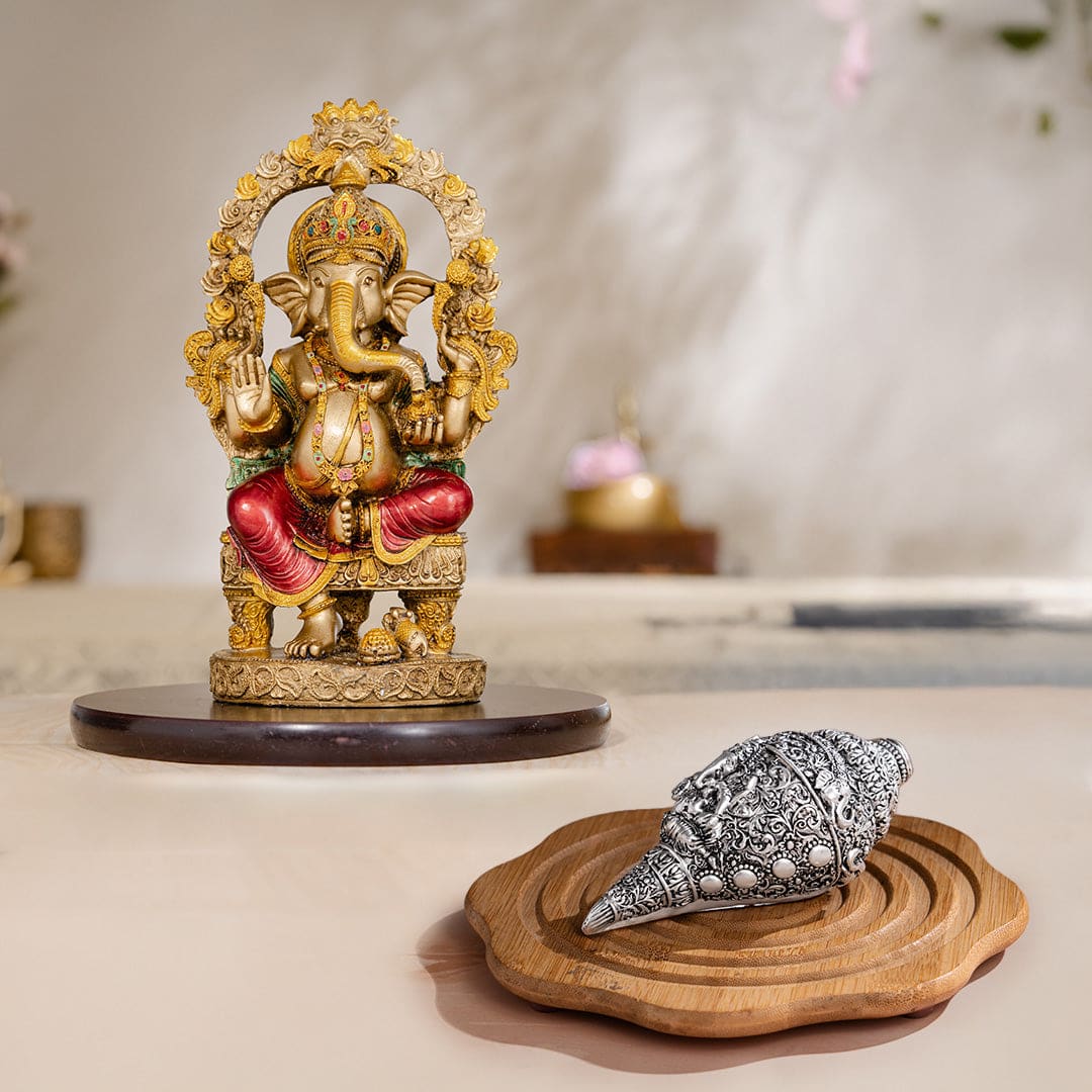 Rustic_Antique_Ganesha_Idol_with_Ganesh_Shankh_01.jpg